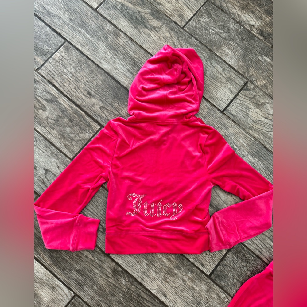 Juicy Couture Hot Pink Velour Hoodie & Pants Set - Picture 5 of 10